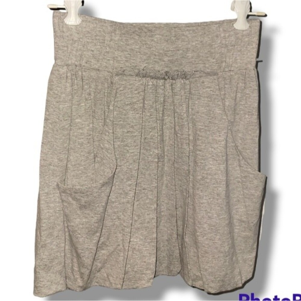 Zara Bubble Hem Gray Stretch Jersey Short Mini Skirt with Pockets XS Cute Basic
